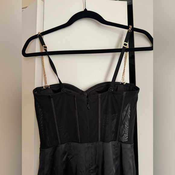 MESHKI Talisa Chain Strap Side Split Corset Midi Dress - Picture 6 of 8